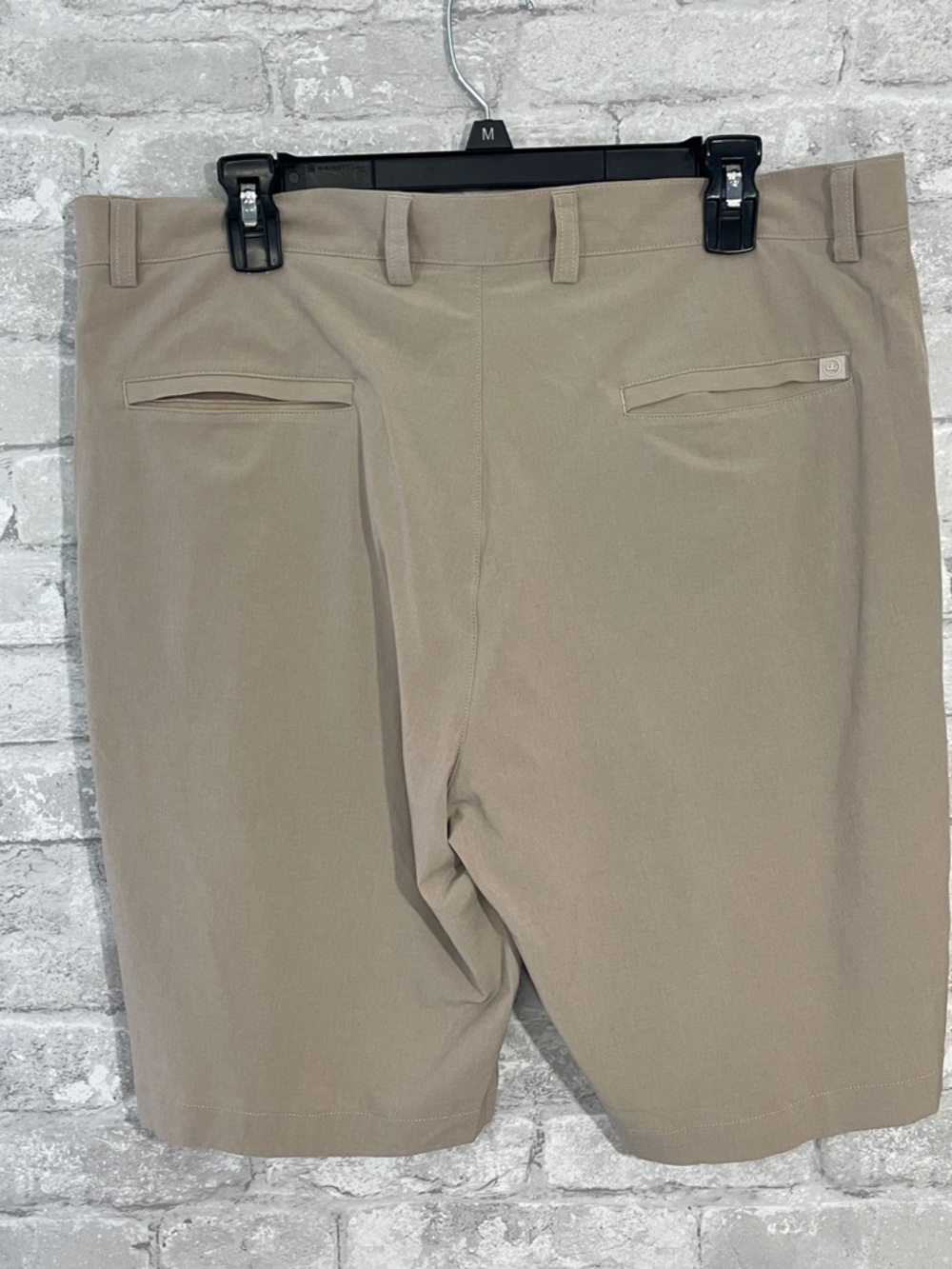 Peter Millar Men’s Khaki Athletic Shorts - Picture 5 of 7